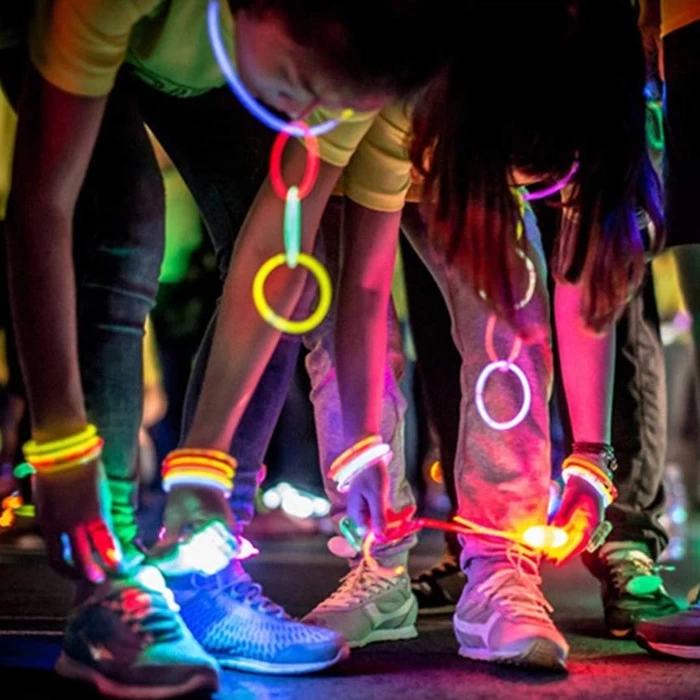 Glow Fever 20cm Bracelets Light Sticks Mix Colour 100s 2 Glow Fever 20cm Bracelets Light Sticks Mix Colour 100s - Image 2